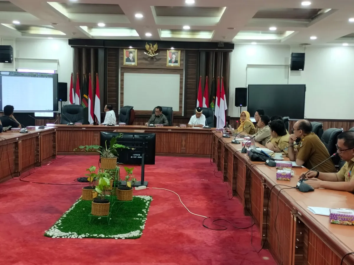 DPRD Kabupaten Tangerang Minta Provider Tertibkan Kabel Internet yang Semrawut