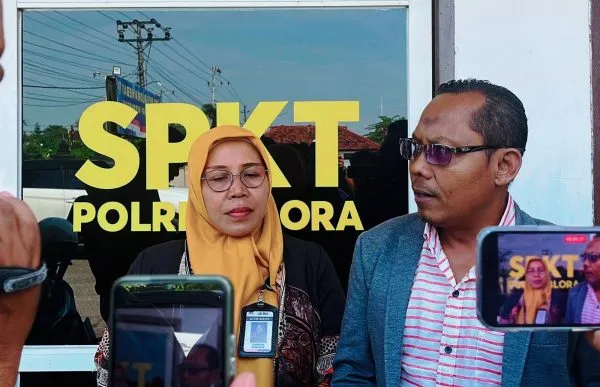 Kuasa Hukum Diana Laporkan Dugaan Penipuan Investasi Aplikasi Snapboost ke Polres Blora