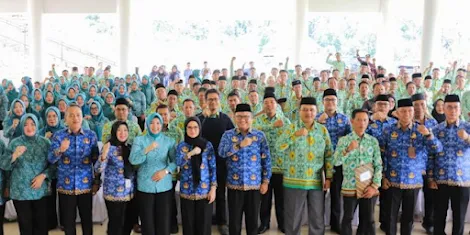 Rakor dan Halal Bihalal dengan Kades, Bupati Pesawaran Minta Respons Cepat Atasi Isu Sosial