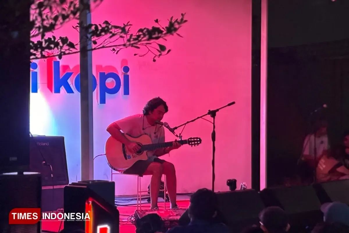 Surabaya Tutup Rangkaian Pitutour Vol. 2, Jason Ranti Bawakan Lagu yang Belum Dirilis