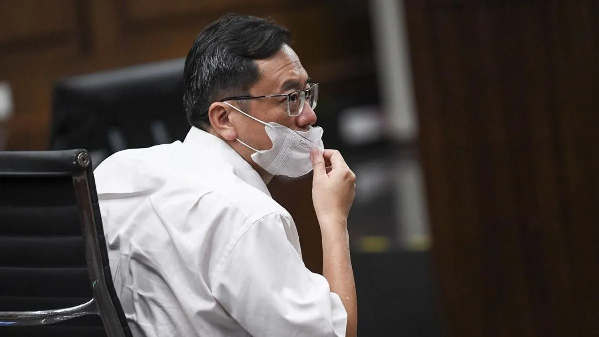 OJK Blacklist Benny Tjokrosaputro Seumur Hidup, Izin Emisi Efek NH Korindo Dibekukan Terkait IPO POSA