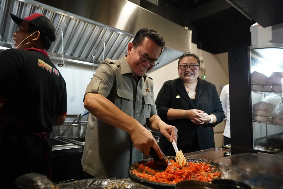 Ayam Gepuk Pak Gembus Luncurkan Konsep Gerai SPOT (+), Mendag Apresiasi Inovasi Waralaba Kuliner