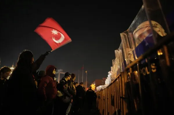 Turki Naikkan Tarif Listrik dan Gas hingga 25% Mulai 4 April 2026