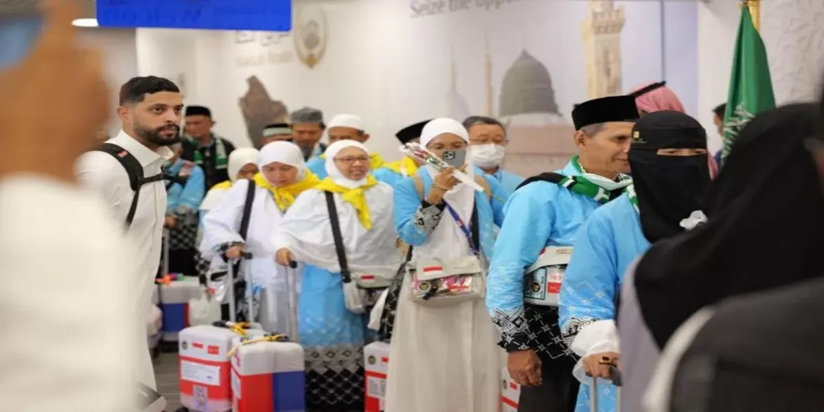 Jamaah Haji Khusus Indonesia Tiba Perdana di Madinah, Jalani Program Arbain 8–10 Malam