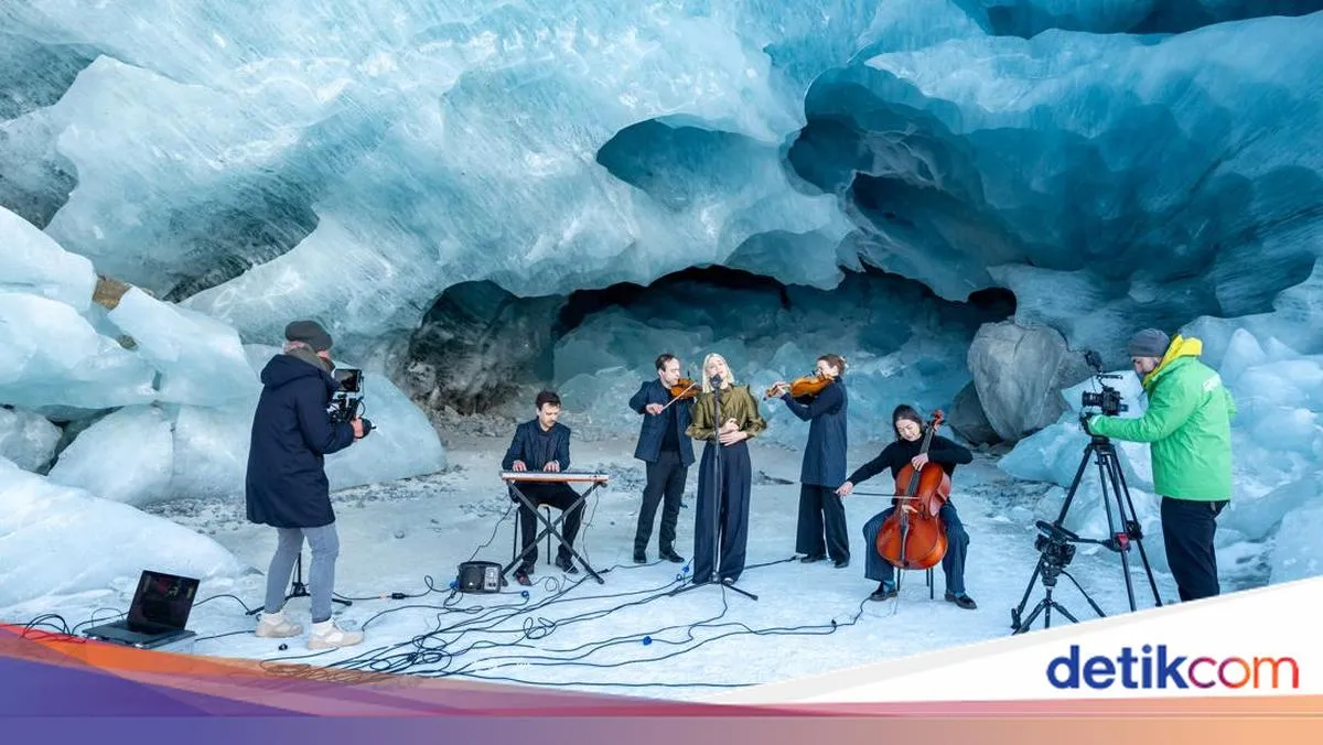 Musisi Tampil di Gua Es Gletser Swiss yang Mencair, Soroti Dampak Perubahan Iklim