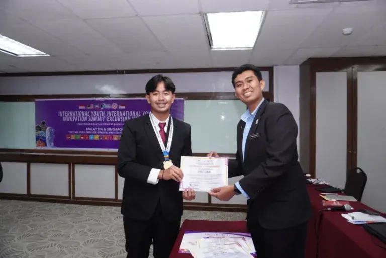 Mahasiswa UMM Raih Tiga Penghargaan Internasional Berkat Aplikasi NutriTrack MBG