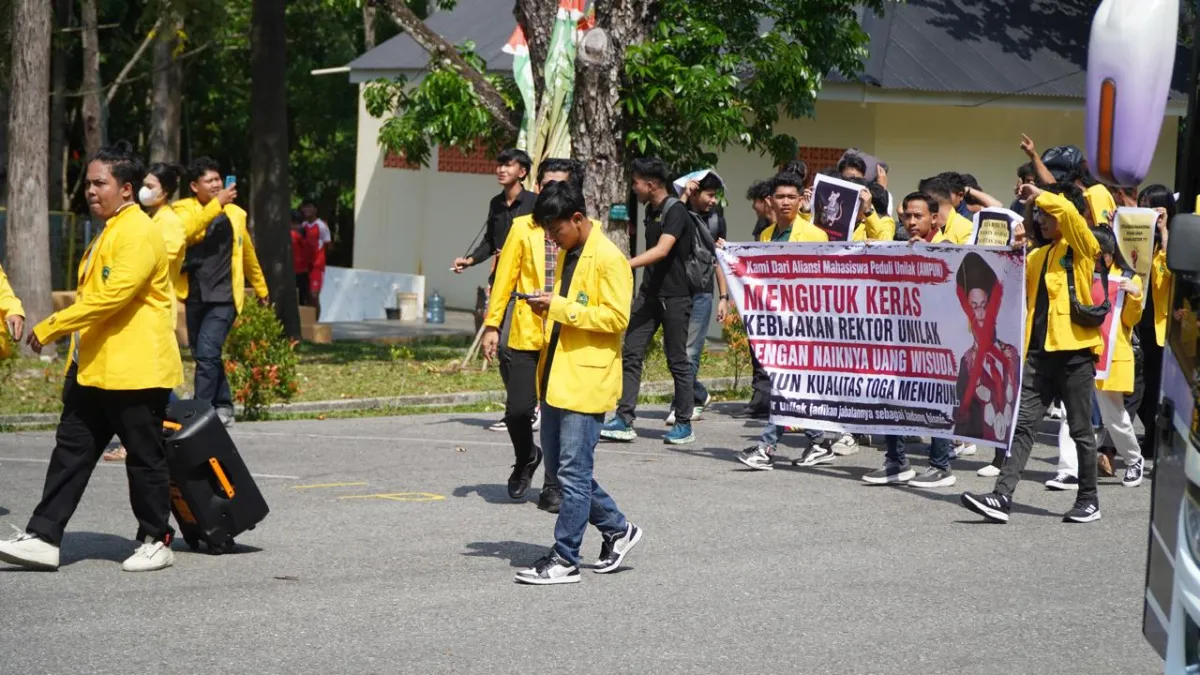 Mahasiswa Unilak Gelar Aksi di Rektorat, Tuntut Transparansi Proyek Kampus dan Biaya Pendidikan
