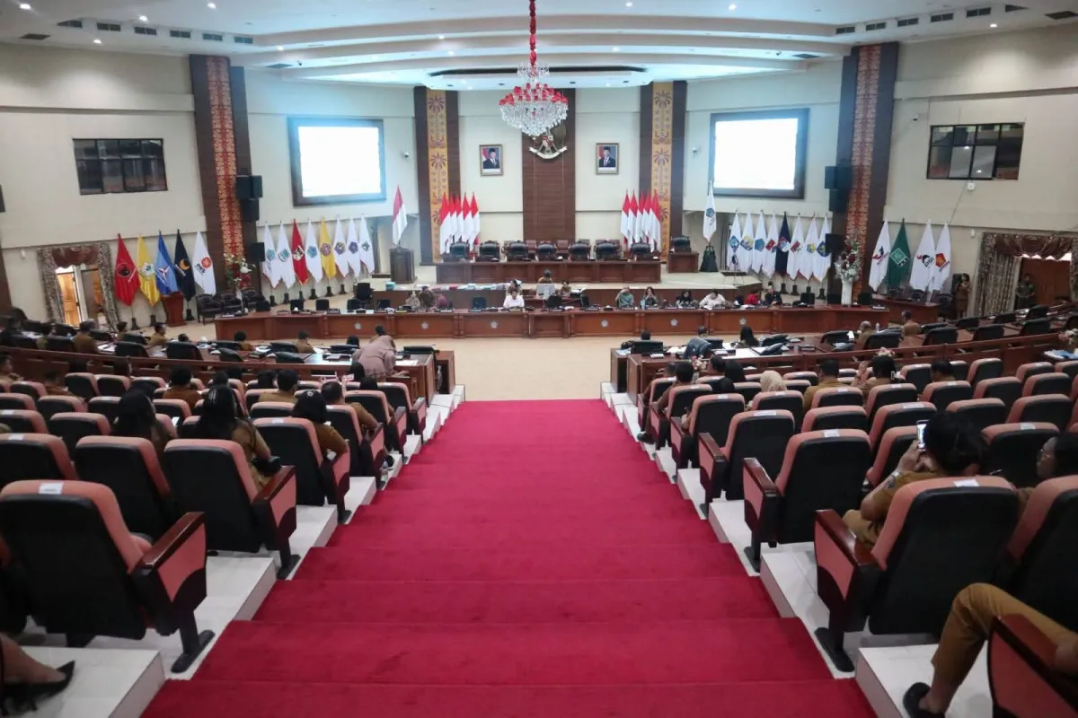 Cindy Wurangian Kritik Konektivitas Internet Pemprov Sulut dalam Rapat Pansus LKPJ 2025