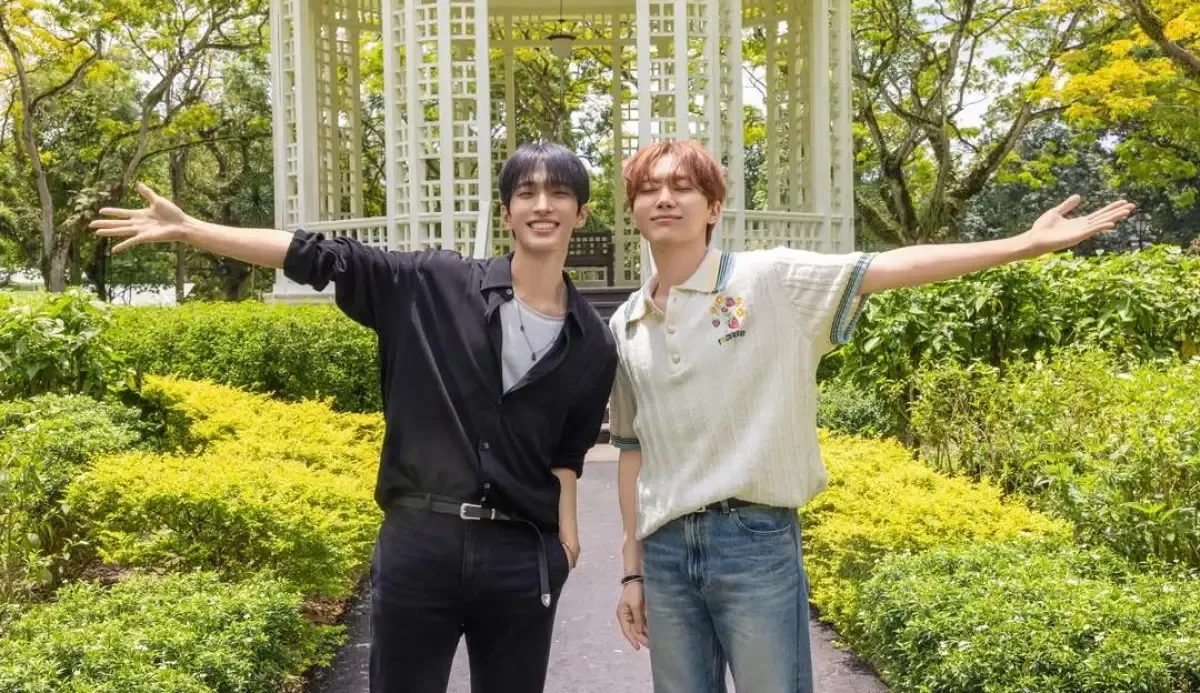 DK dan Seungkwan SEVENTEEN Rilis Lagu “Feel Me”, Angkat Kisah Cinta Tulus yang Diyakini Ditakdirkan