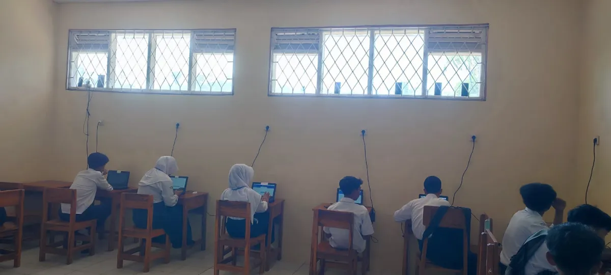 Gangguan Internet Hambat TKA di SMPN 2 Gegerbitung, Sekolah Gunakan Tethering dari Ponsel Guru