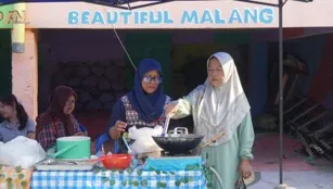 Rona Rasa Hadirkan Pasar Kuliner dan Permainan Tradisional di Kampung Warna-Warni Jodipan