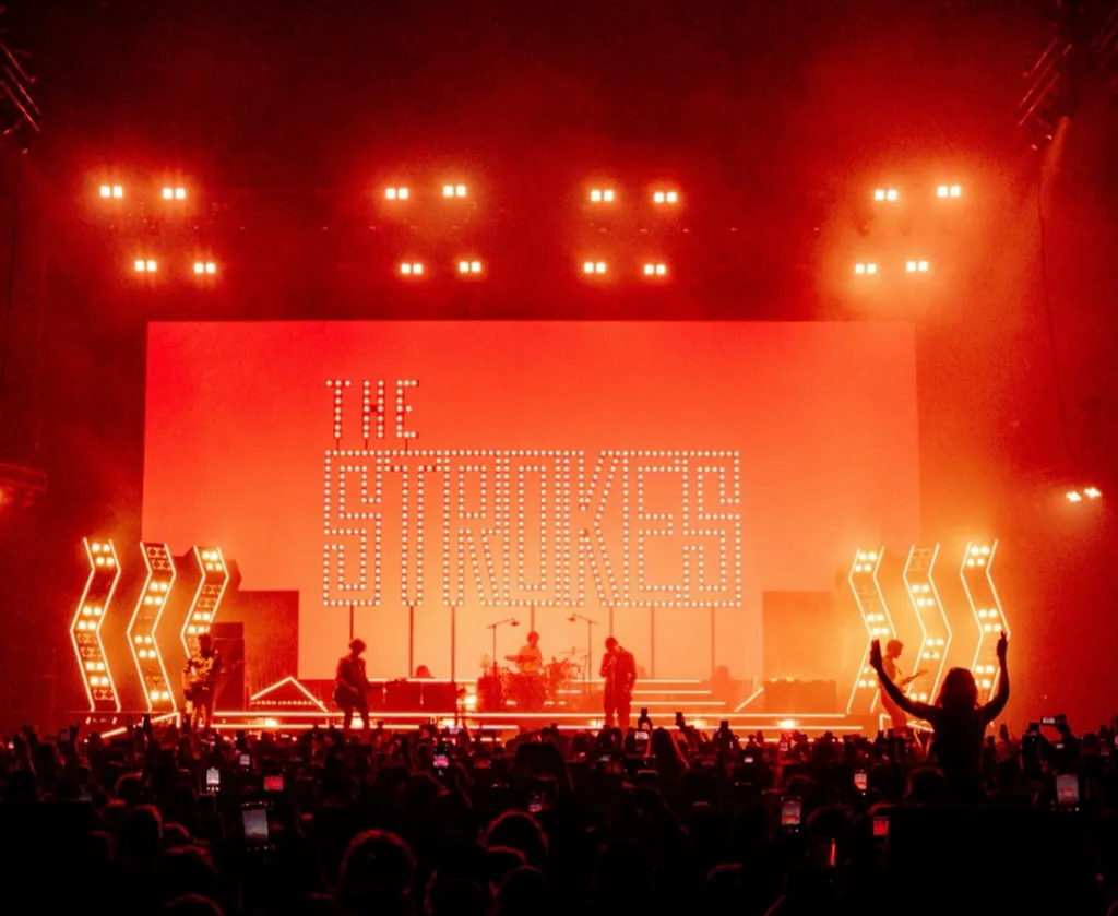The Strokes Tampil di Coachella 2026, Soroti Gaza dan Kritik Kebijakan Amerika Serikat