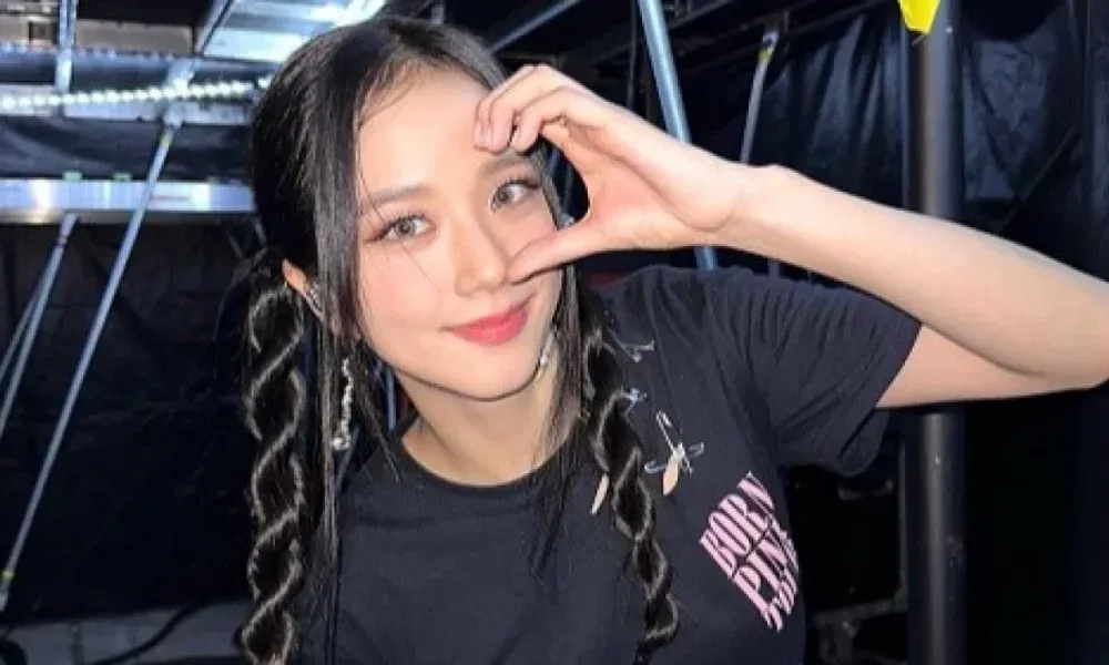 Jisoo BLACKPINK Batalkan Agenda di Bandara Jelang Paris Fashion Week, Agensi Sebut Alasan Internal
