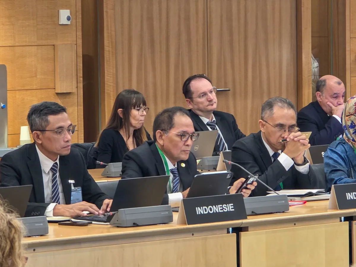 OJK Dorong Reformasi Dana Pensiun Selaras Standar OECD, Likuiditas Uang Primer Tembus Rp2.027,32 Triliun