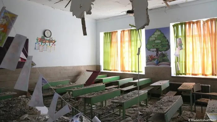 Iran Hentikan Sekolah Tatap Muka, Pembelajaran Dialihkan ke TV dan Internet Lokal