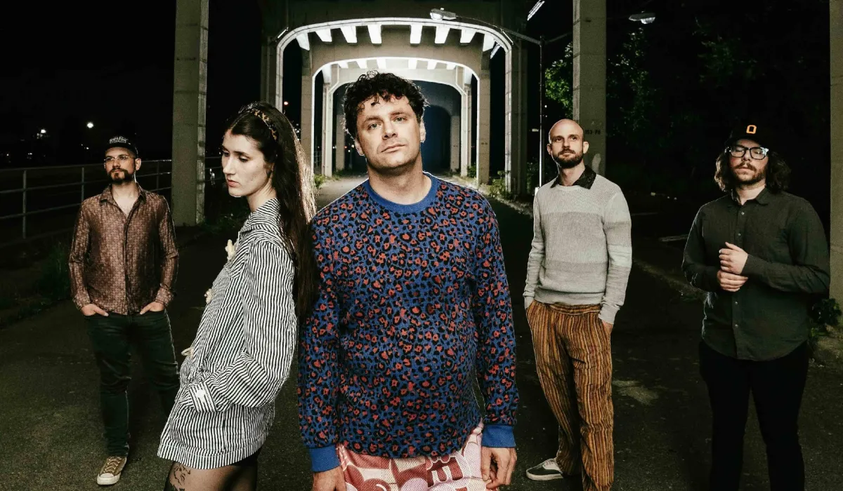Ecce Shnak Rilis Single “Vincent” Jelang Tur East Coast Bersama EMF