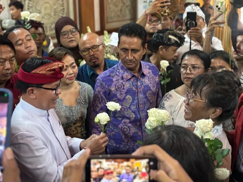 Warga Serangan dan Jimbaran Datangi DPRD Bali Usai Paripurna, Beri Apresiasi kepada Pansus TRAP