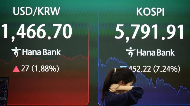 Harga Minyak Kembali Melonjak, Bursa Asia-Pasifik Melemah