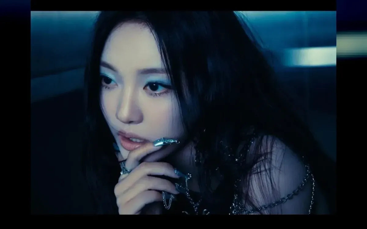Resin Tutup Promosi Single Digital Perdana 'Runaway' Lewat Panggung Inkigayo