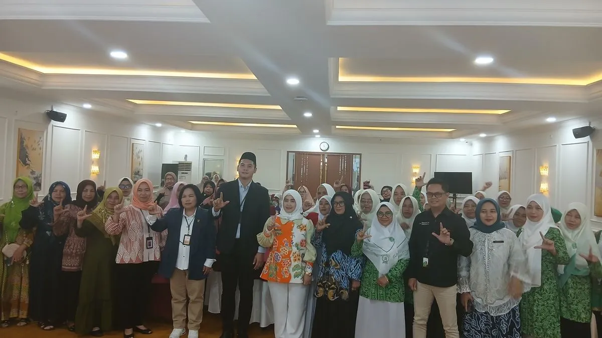 OJK Cirebon Beri Edukasi Keuangan Syariah untuk Fatayat NU, Tekankan Kewaspadaan terhadap Arisan Bodong
