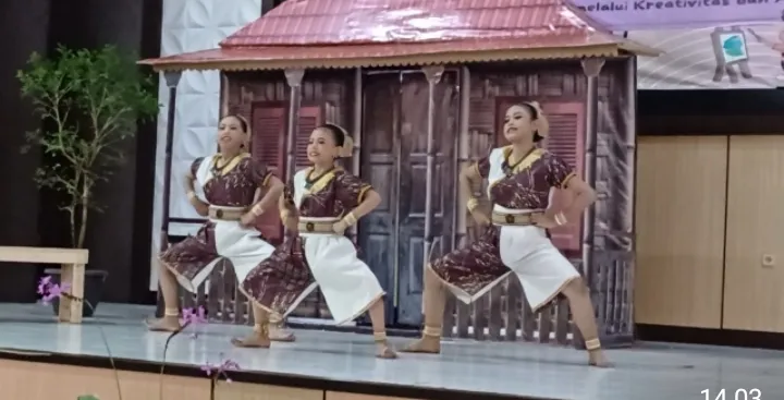 Tiga Siswi SD Negeri Jolodoro Tampil Memukau di FLS3N Purworejo 2026 Lewat Tarian Bertema Kehidupan Anak Desa