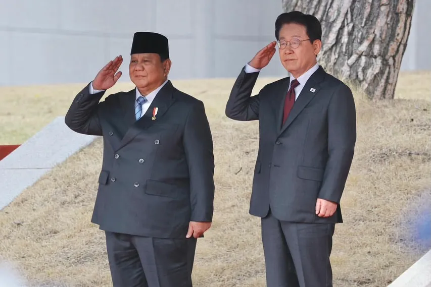 Prabowo Terima The Grand Order of Mugunghwa dari Korea Selatan