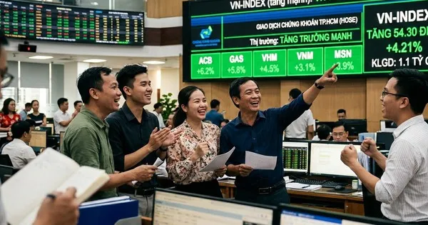Orang Dalam Sejumlah Emiten Daftar Beli Saham usai Pasar Anjlok
