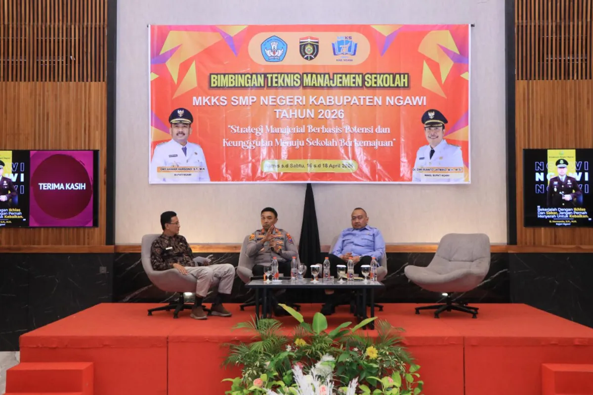 Kapolres Ngawi Ingatkan Kepala SMP soal Transparansi Pengelolaan Dana BOSP dalam Bimtek MKKS