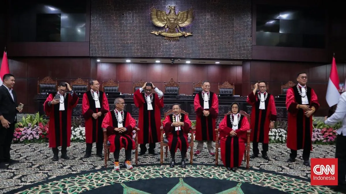 Delapan Hakim MK Pertanyakan Praktik Kuota Internet Hangus kepada Operator Seluler