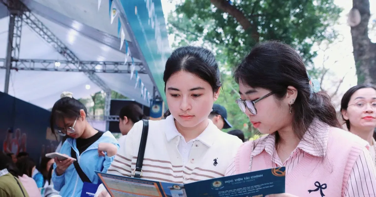 Akademi Keuangan Vietnam Dorong Integrasi AI dalam Pelatihan Keuangan dan Akuntansi