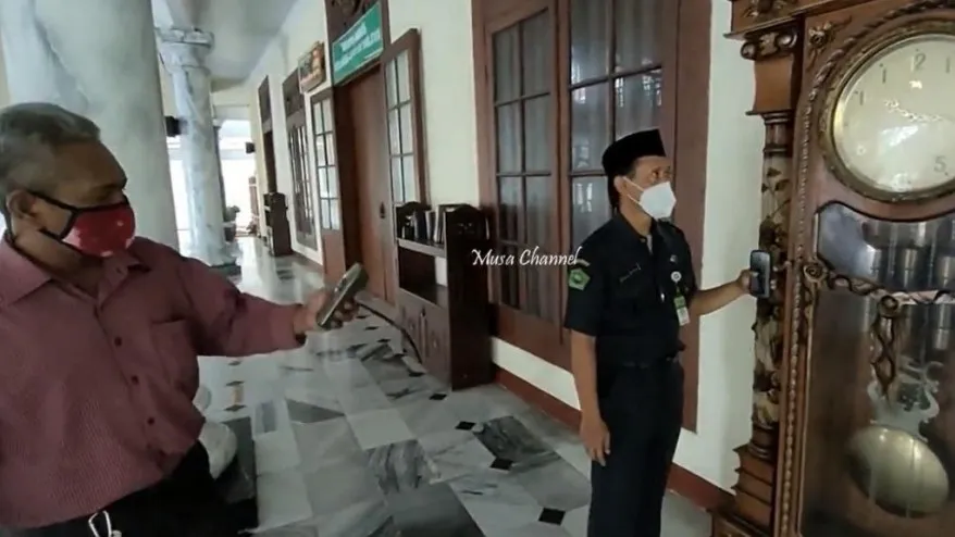 Jelang Ramadan, Kemenag Rembang Sinkronkan Jam Masjid dan Studio Radio dengan GPS