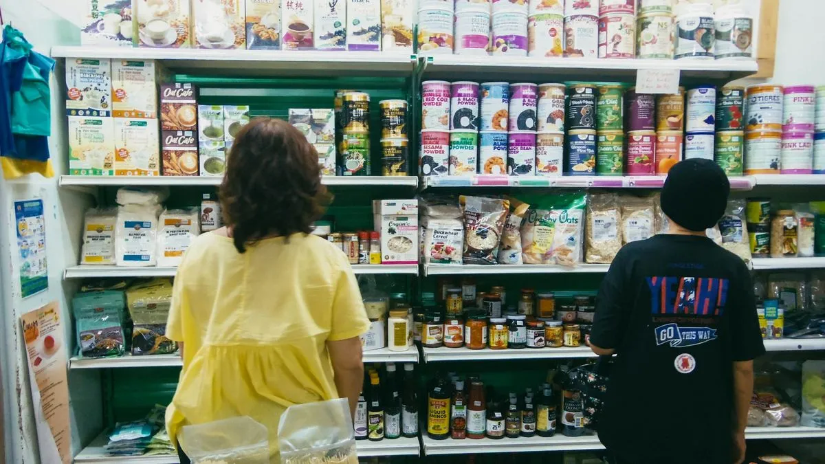 DPR Tegaskan Tak Ada Rencana Tutup Minimarket, Pembahasan soal Pembatasan Gerai Baru