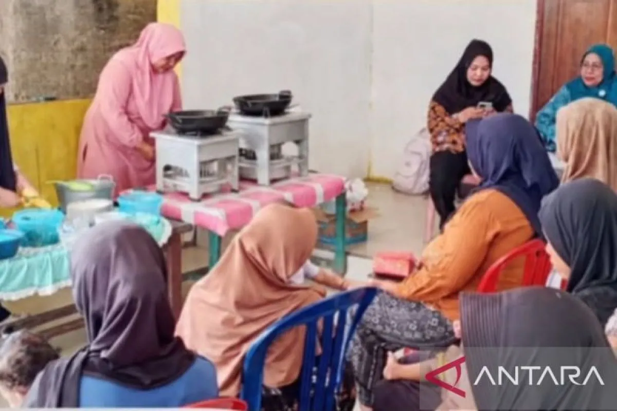 BKKBN Maluku Edukasi Warga Kabupaten Buru soal Gizi Seimbang lewat Program Dashat