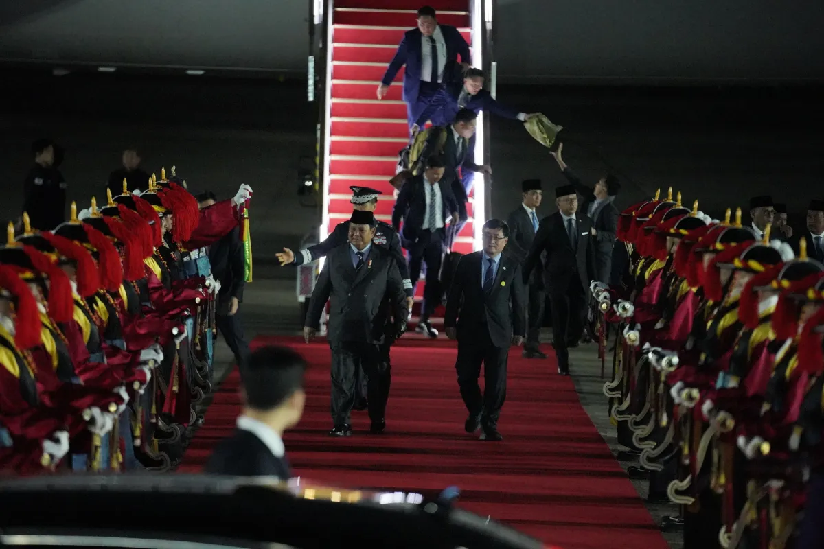 Prabowo Tiba di Seoul untuk Kunjungan Kenegaraan ke Korea Selatan