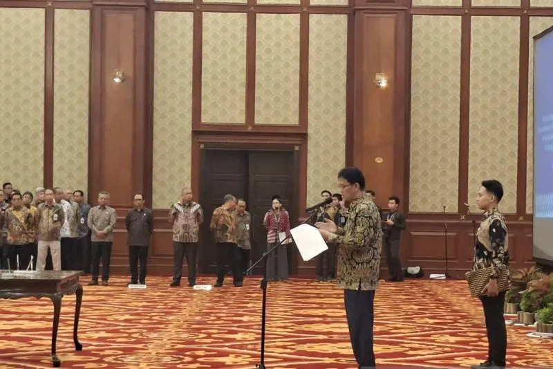 Purbaya Yudhi Sadewa Lantik 1.585 Pejabat Kemenkeu, 44 Di Antaranya Eselon II