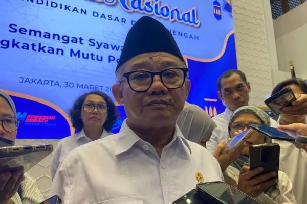 Di Tengah Krisis Migas Global, Mendikdasmen Imbau Siswa dan Guru Jalan Kaki atau Bersepeda ke Sekolah