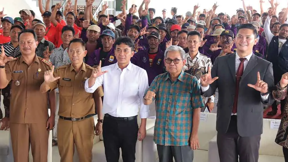 OJK Cirebon Gelar Edukasi Literasi Keuangan untuk Nelayan Gebang Mekar, Pemkab Siapkan Pendampingan KUR