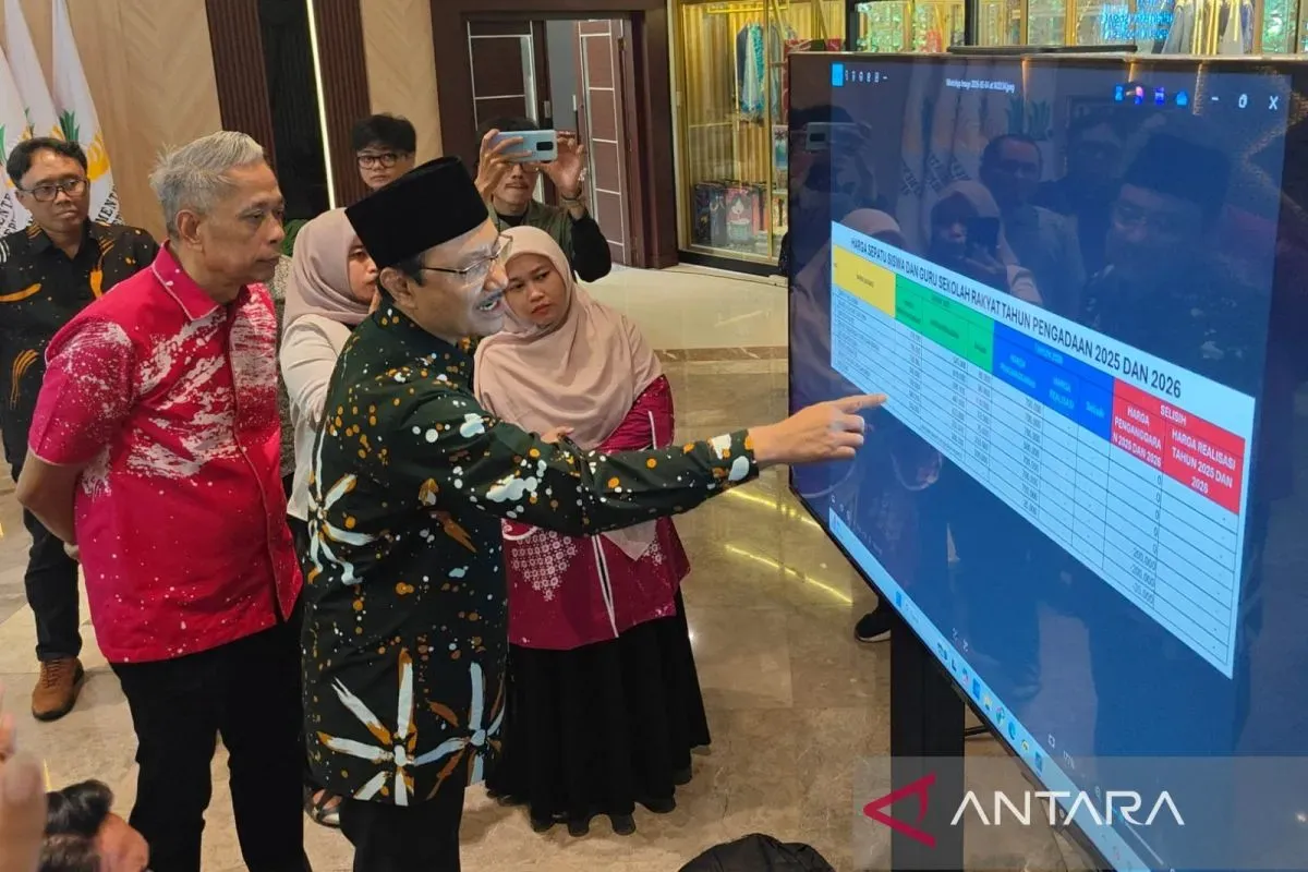Mensos Saifullah Yusuf Tegaskan Pengadaan Sepatu Sekolah Rakyat Transparan dan Sesuai Prosedur
