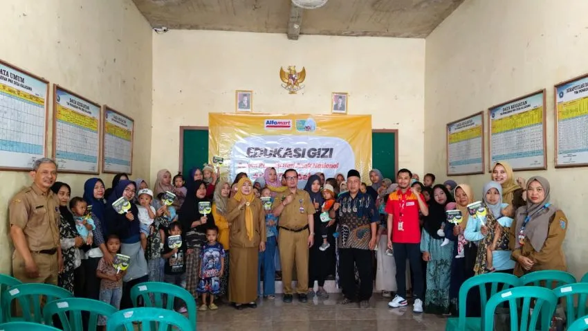 Alfamart Lengkapi Program Satu Telur Sehari dengan Edukasi Gizi pada Peringatan Hari Anak Nasional