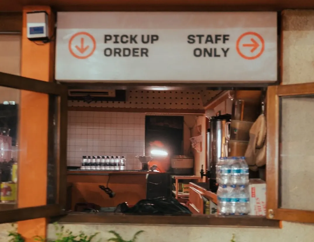 Warkopolim Milik Gofar Hilman Terbakar di Melawai, Diduga Dipicu Percikan Api dari Fryer