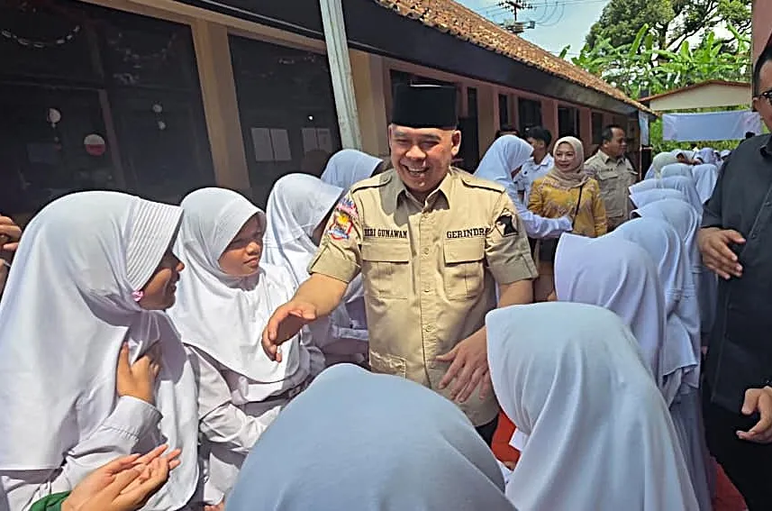 Heri Gunawan Tinjau Pelaksanaan Program Makan Bergizi Gratis di Sukabumi