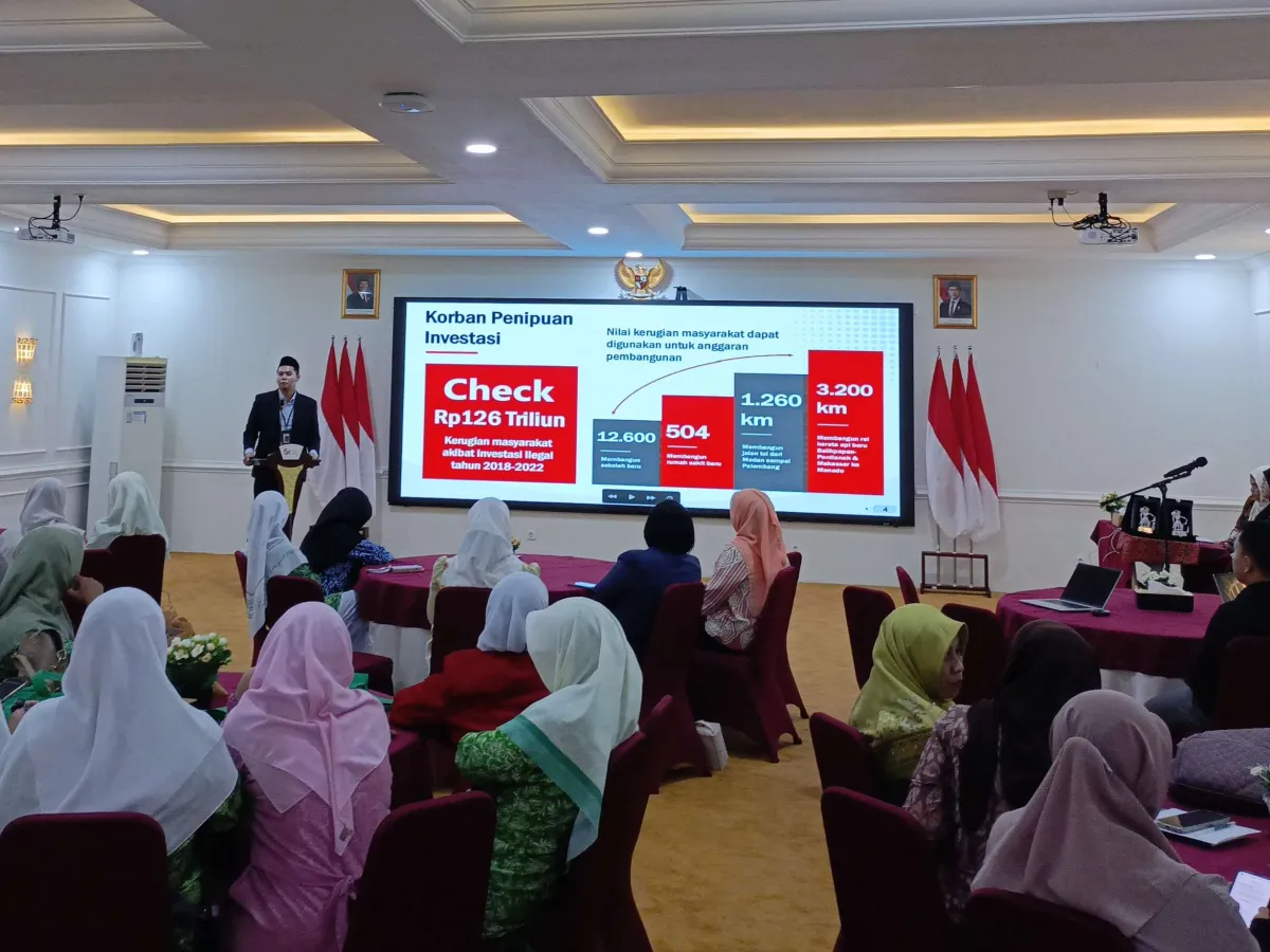 OJK Cirebon Gelar Edukasi Keuangan Syariah untuk Fatayat NU lewat Program SICANTIKS