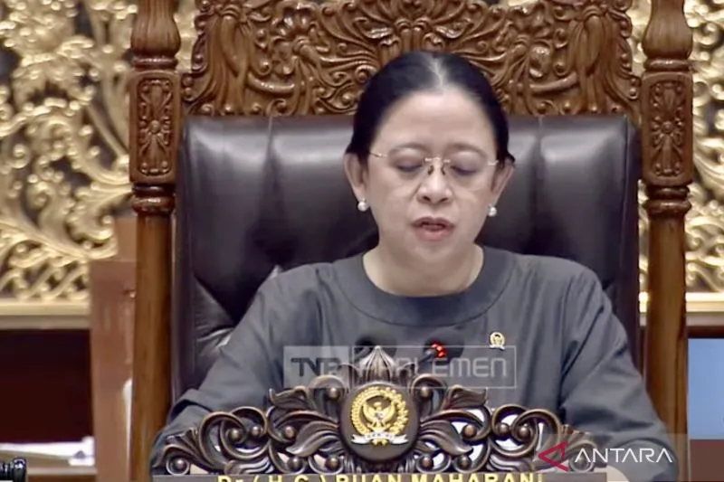 Rapat Paripurna DPR Setujui RUU Perubahan UU Pengelolaan Keuangan Haji Jadi Usul DPR