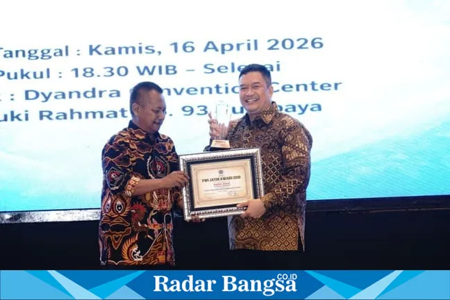 Sekda Kabupaten Malang Terima Penghargaan Tokoh Penggerak Good Governance dari PWI Jatim