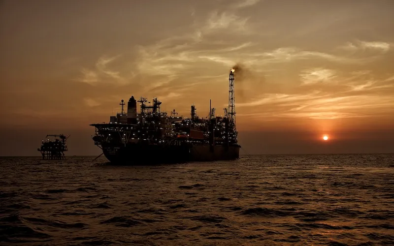 Gangguan Selat Hormuz Dorong Harga Minyak, Indonesia Dinilai Berisiko Rendah dengan Bantalan Fiskal