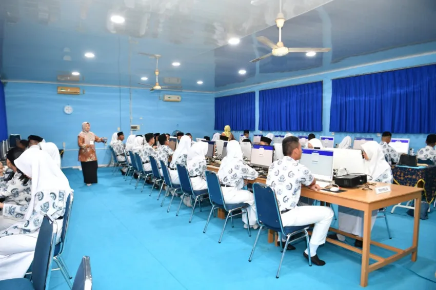 TKA di SMP 4 Kapur IX Limapuluh Kota Sempat Digelar di Bukit Akibat Gangguan Internet
