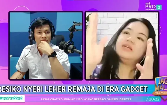 Ancaman ‘Text Neck’ Mengintai Remaja Akibat Kebiasaan Menunduk Saat Menatap Gawai