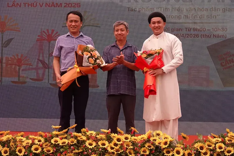 Buku Baru Bahas Budaya Rakyat Can Tho dan Perkembangan Musik Tradisional Vietnam Selatan
