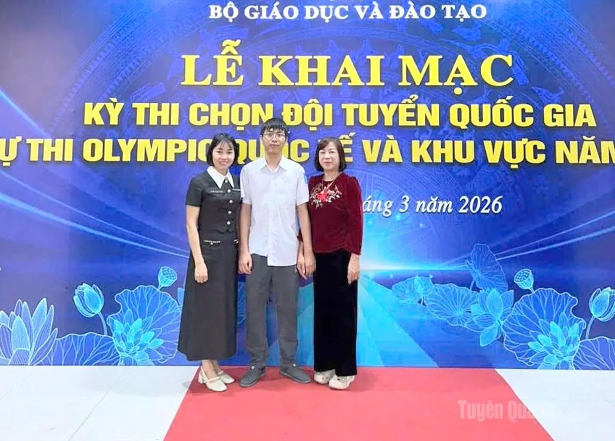 Siswa Tuyen Quang Terpilih Ikuti Seleksi Tim APIO 2026