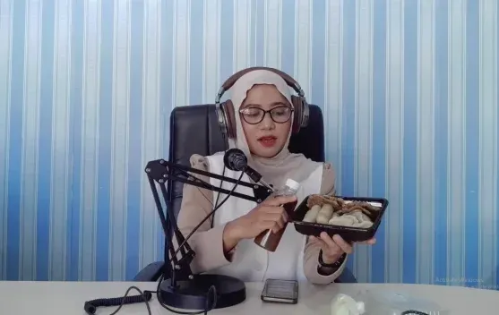 Pempek MamJenn Tangkap Peluang Pasar Kuliner Palembang di Ende